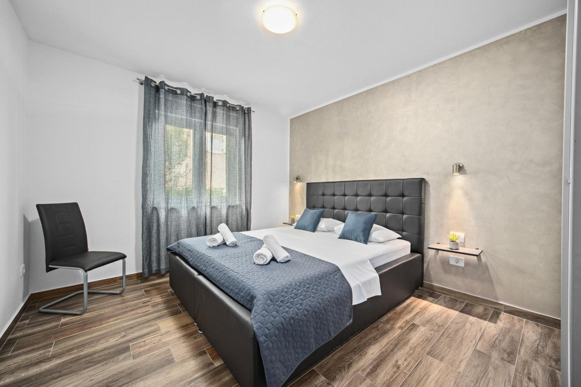 Special Offer! New Luxury Apartment With Pool, Fitness, Outdoor Bar&Grill Buje Exterior foto